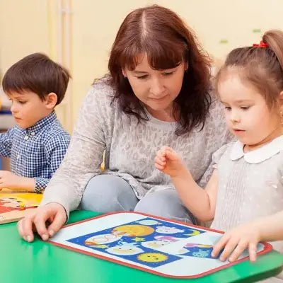 Tableau d'Activité Montessori - MontessoriBoard™ - Planète - Mamanternelle