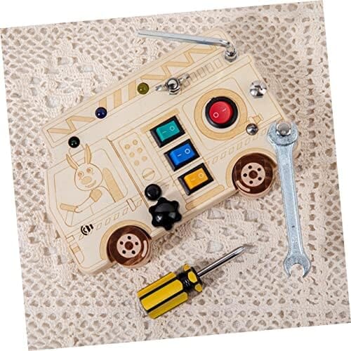 Tableau Montessori - BusyBoardCircuit™ - Camion de pompier - Mamanternelle